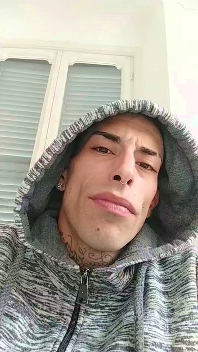 69Ruben97 live from Italy