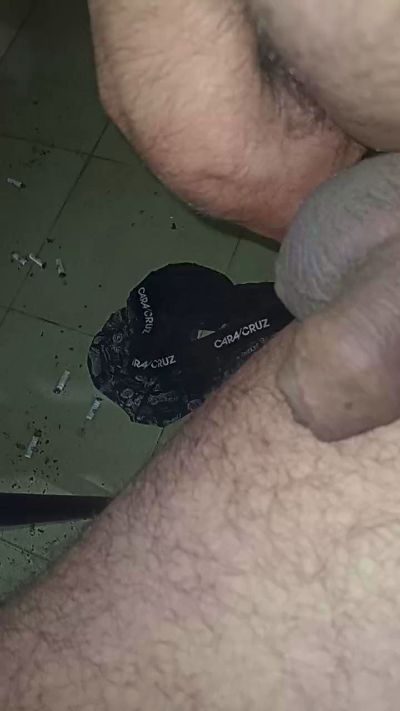 Alexxxis0 live from Argentina