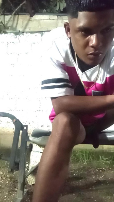 Black_spitpiss live from Spain