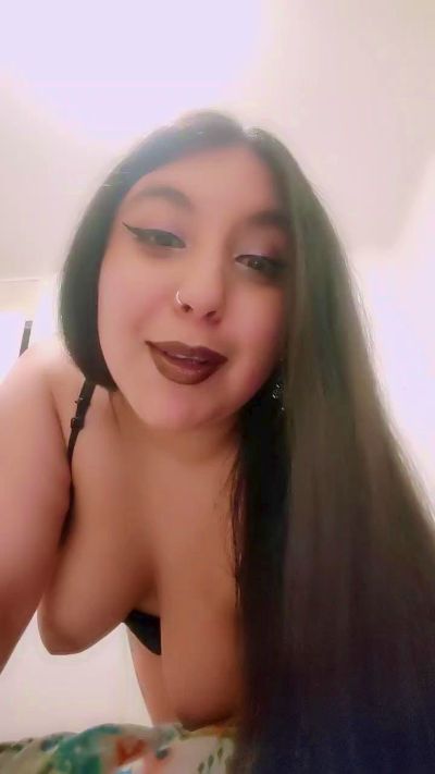 Cami_l0v live from Chile