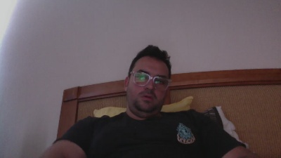 Danielitohot69 live from Chile