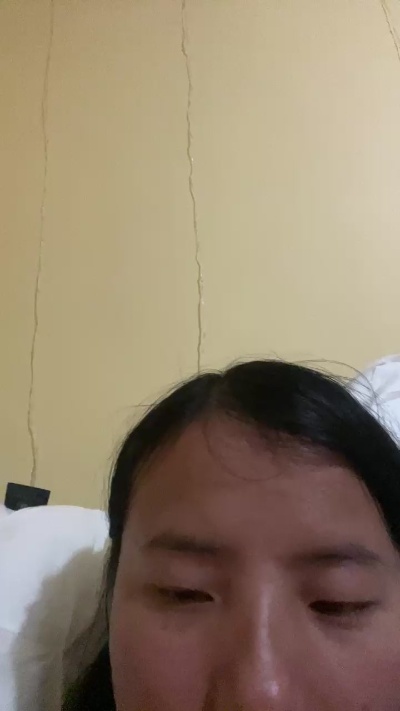 Dreamgirl333 live from United States