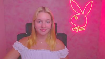 Ella_you live from Germany