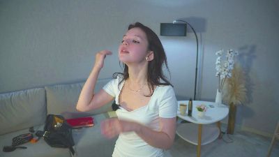 FeliceThoe live from France