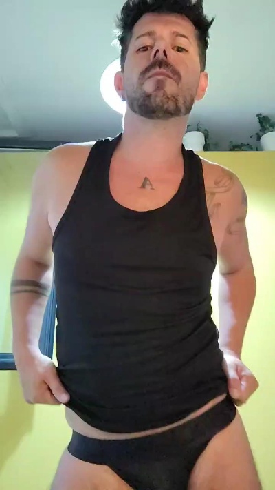 Fredylover live from Spain