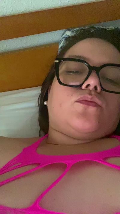 Gatitasexymiau live from Spain
