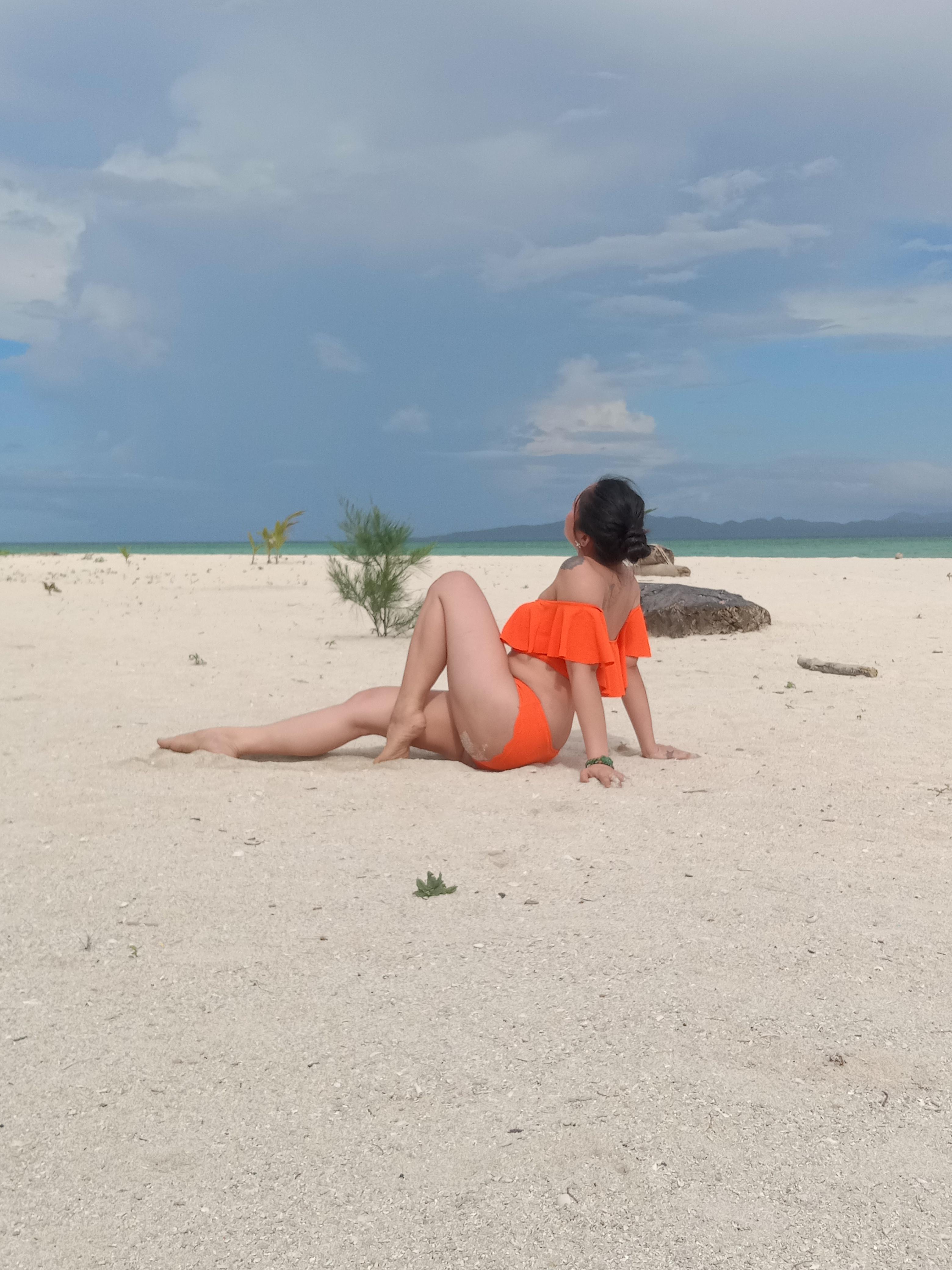 HornyHugeCockTs live from Philippines