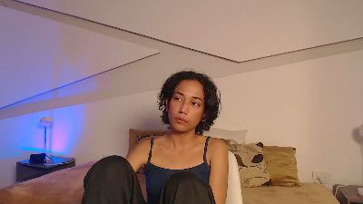 Hotlittlekitty1 live from Colombia