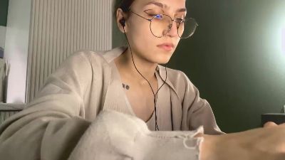 KarenaReinhart live from France