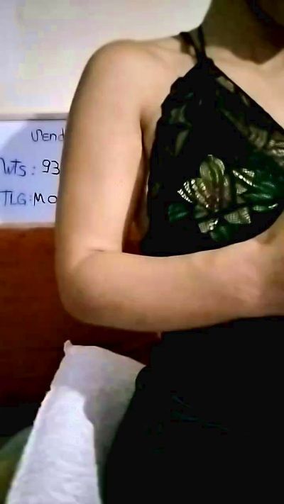 LaMorenaa_925 live from Portugal