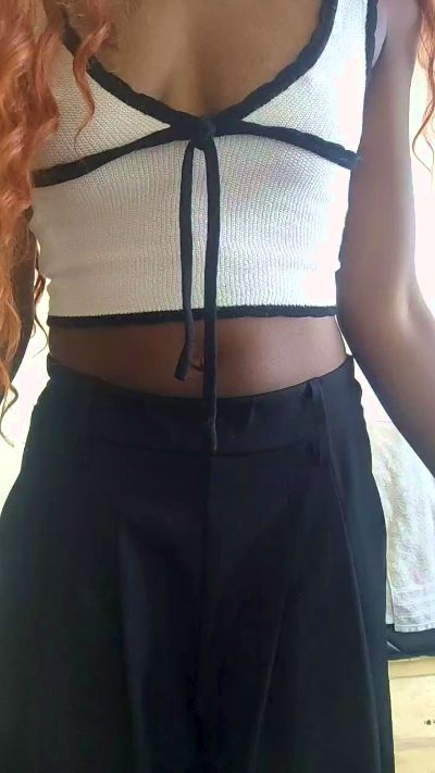 Leanasexy971 live from France