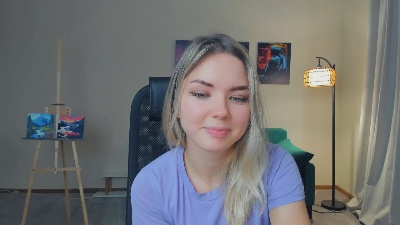 LeesaPelyo live from United States
