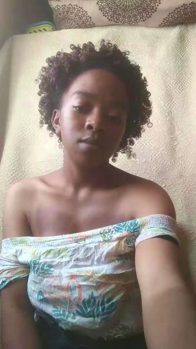 Lilly_cruz live from Madagascar