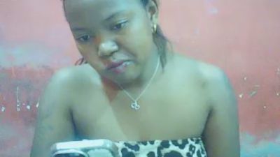 LovelyAngelah live from United States