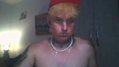 Mikapone live from Chile