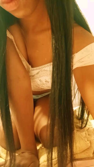 Miss_Kailah live from Madagascar