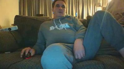 Moop75 live from Netherlands