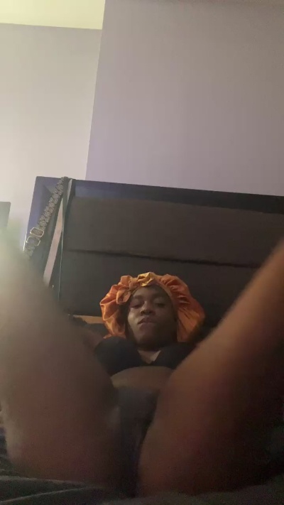Sexyyoungniyy live from United States