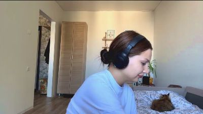 StefaniBuzzell live from Romania