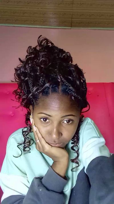 Sylvanah2 live from Madagascar