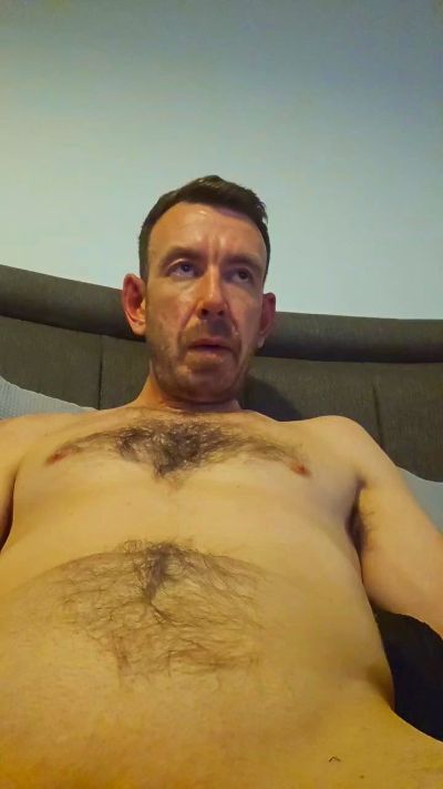 Vikingwarrior84 live from United Kingdom