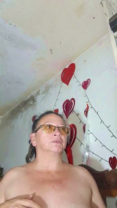 Vivianmature live from Italy