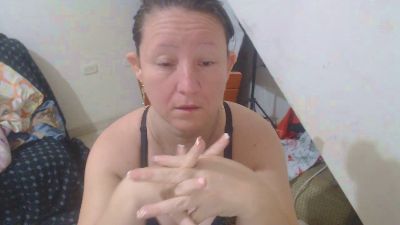 Yohis_Kiut25 live from Colombia