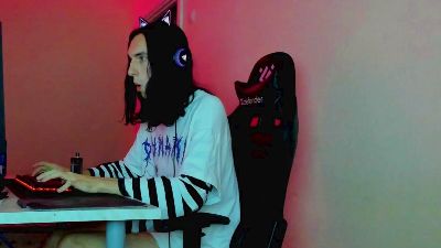 Young_nymph live from United States