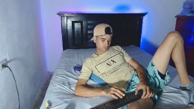 abrahamm25 live from Venezuela