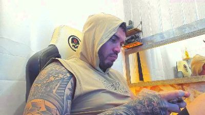 angellatino00 live from Colombia