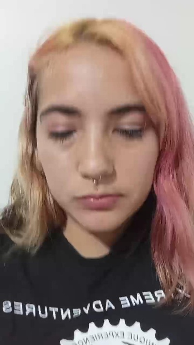 belen2222 live from Chile