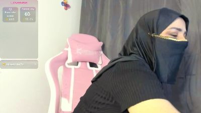 dalila_kemur live from Colombia