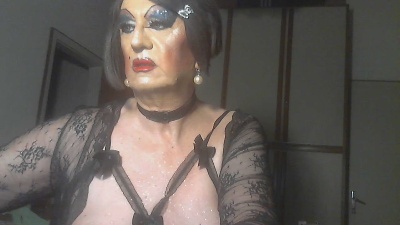denise_trav live from Italy