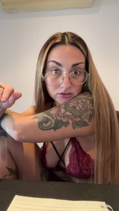 emiilyhot live from Argentina
