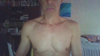 hugobaires69 live from Argentina