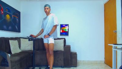 jefferson_horny live from Colombia