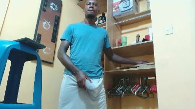 kurtbigcock69 live from Colombia