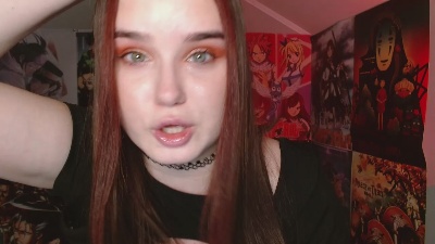lily_swaylove live from Italy
