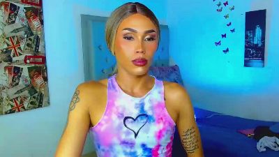 mariah_fenix live from Colombia