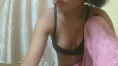 maylis24 live from Madagascar