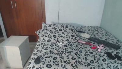 nicollesanders live from Colombia