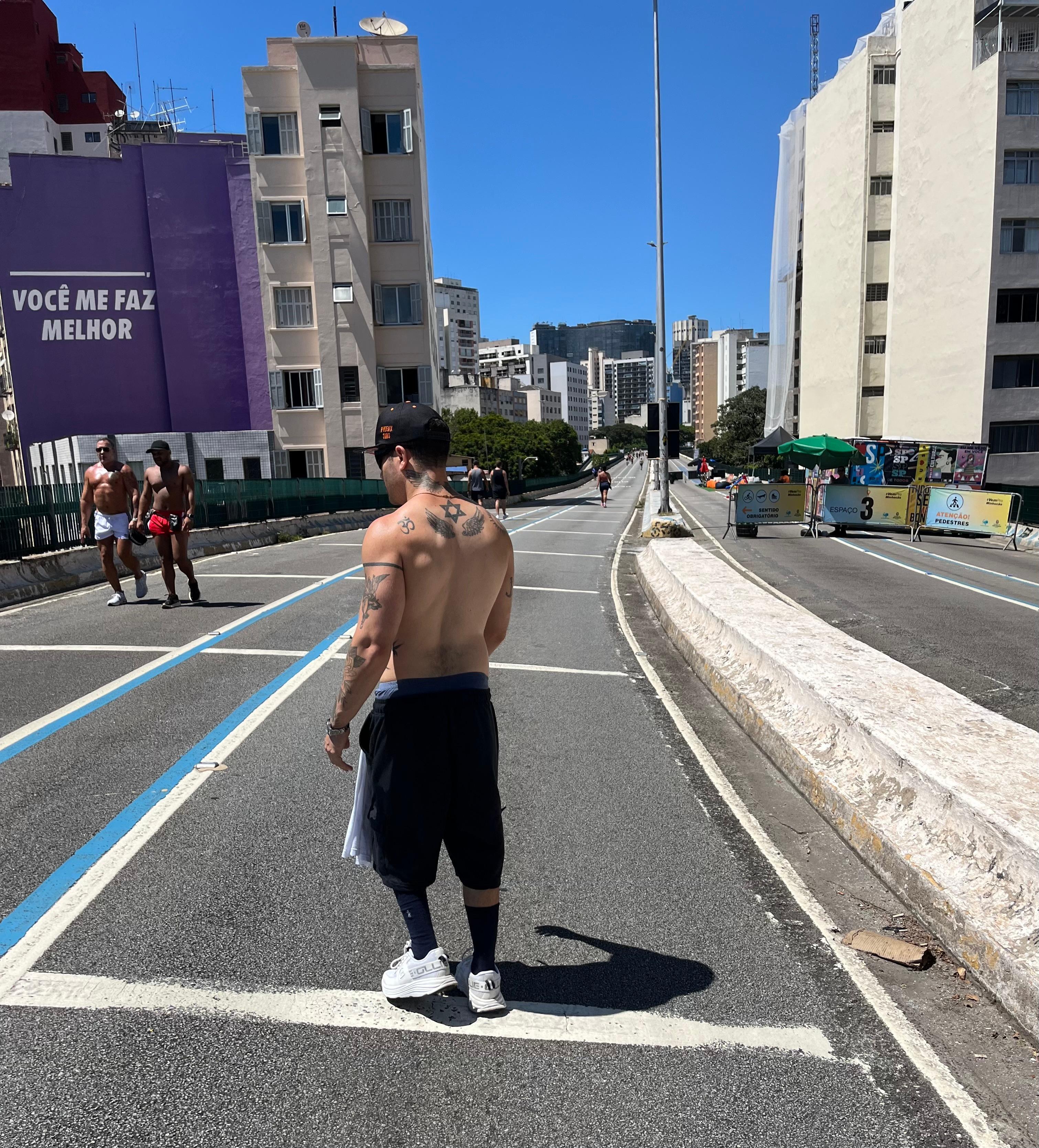 pedro5946 live from Brazil