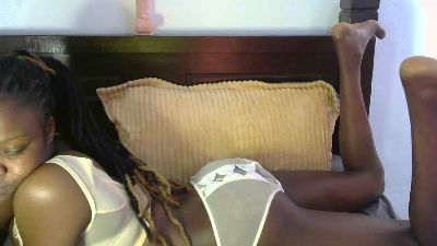 queen_ebony2 live from Kenya