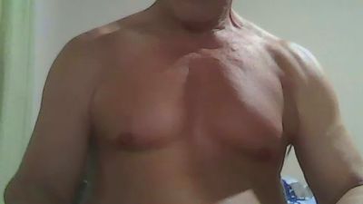 raul1053 live from Argentina