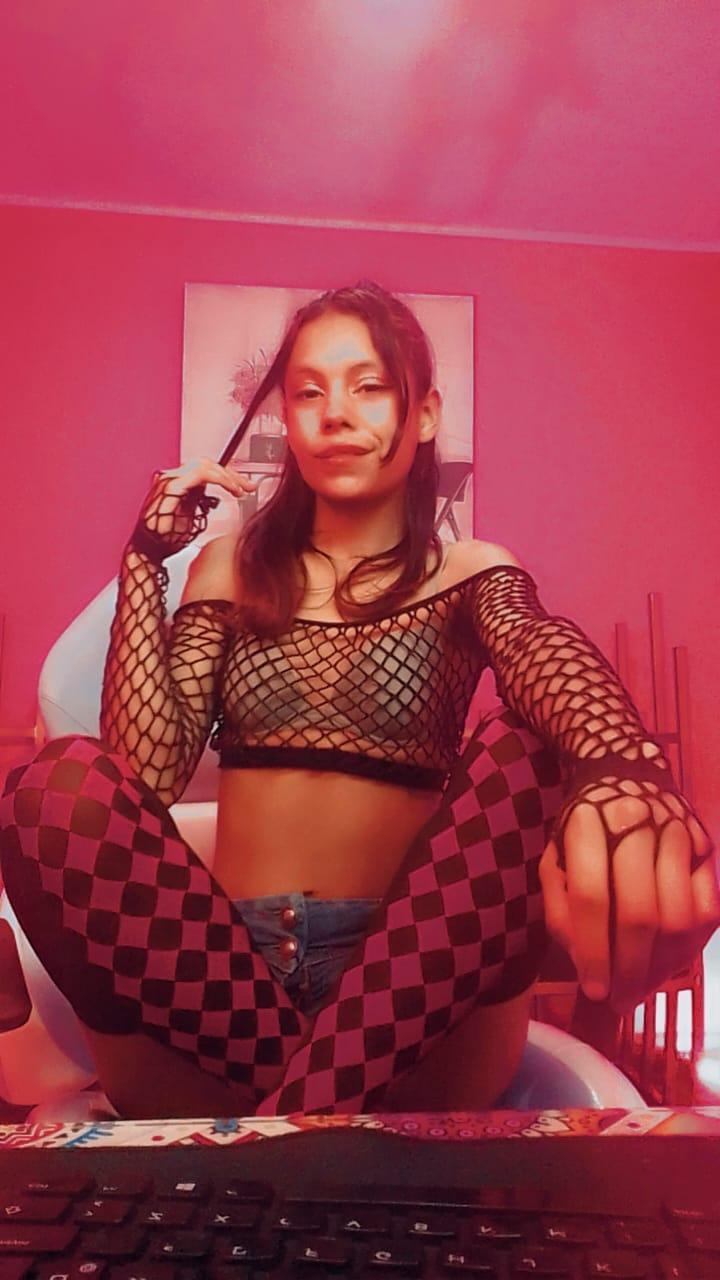 victoria_salas Profile Image